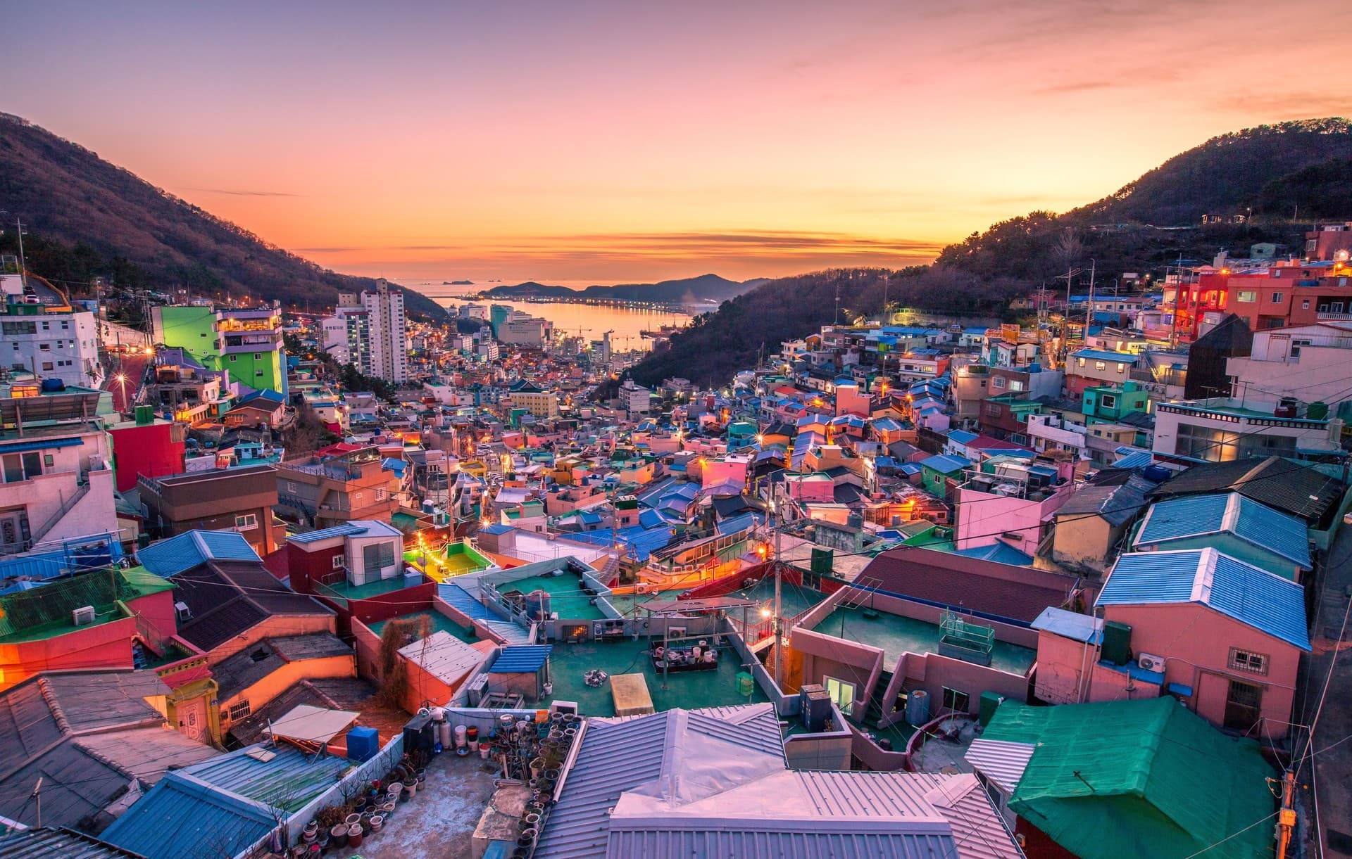 부산광역시 감천문화마을야경 관광지 풍경