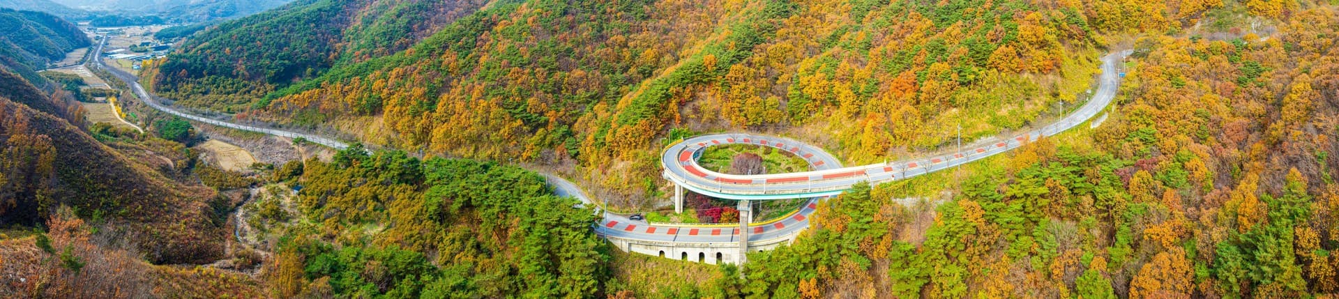 청양군 칠갑산 나선형도로 관광지 풍경