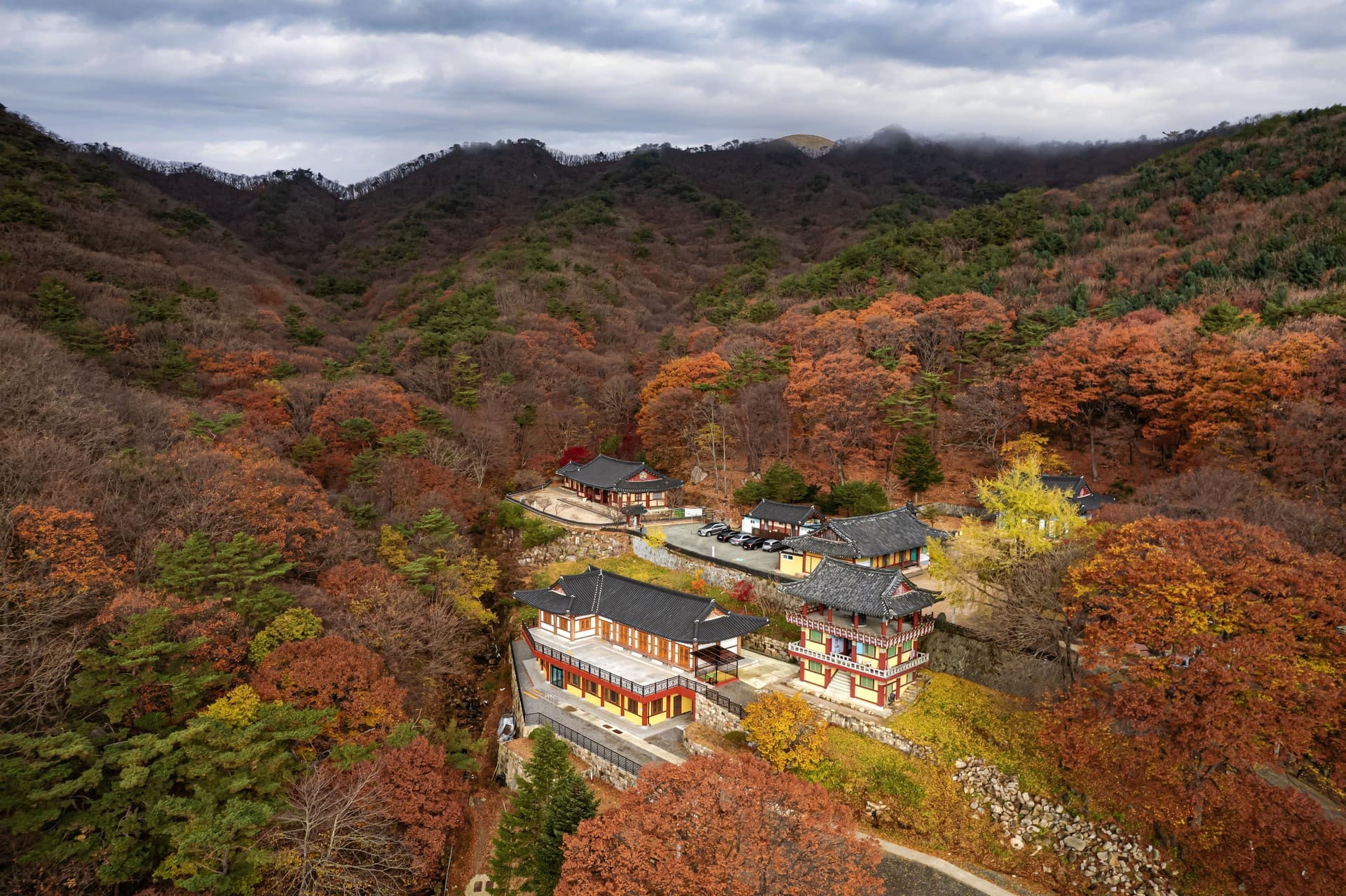 경산시 팔공산도립공원 관광지 풍경