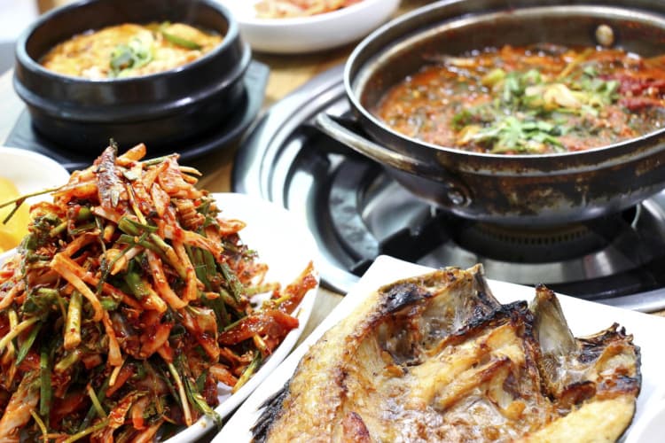 멸치회무침 실제 사진